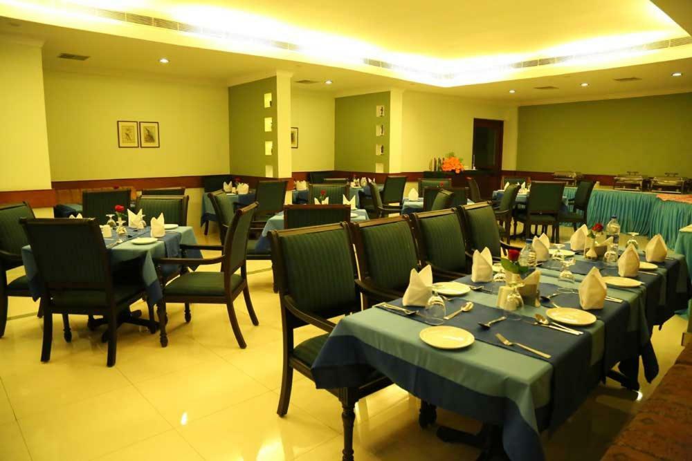 Kallada Hotels Thrissur Exterior photo